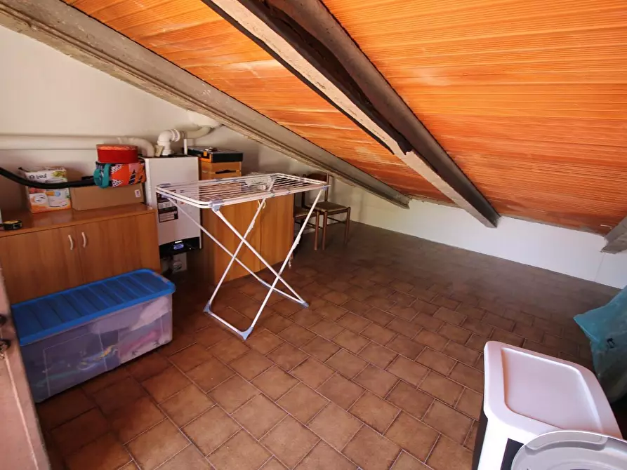 Immagine 10 di Appartamento in vendita  a Colle Di Val D'elsa