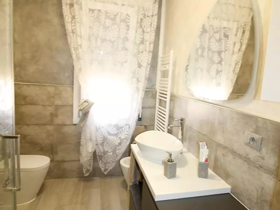 Immagine 13 di Appartamento in vendita  a Colle Di Val D'elsa