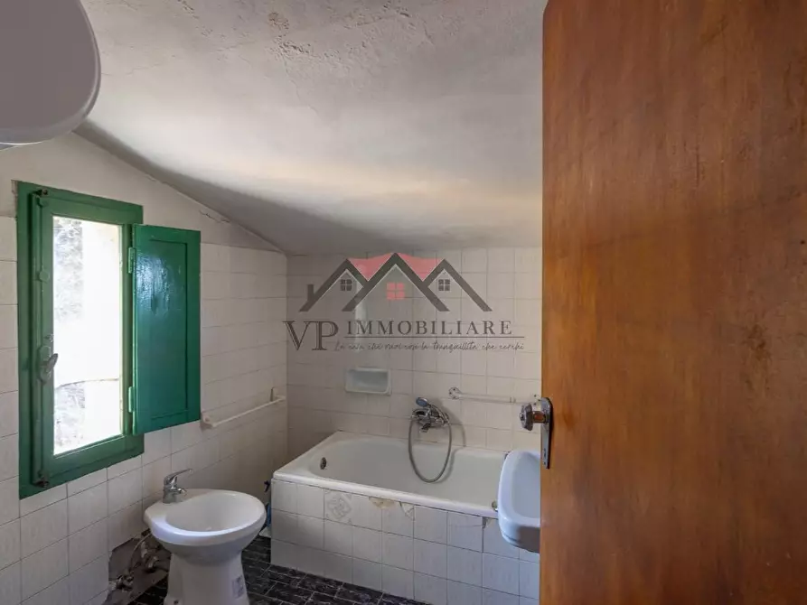 Immagine 31 di Casa colonica in vendita  a Pomarance