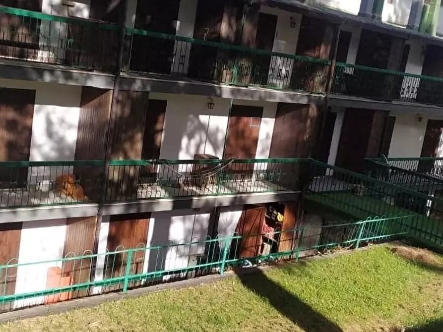 Immagine 13 di Appartamento in vendita  a Cotronei