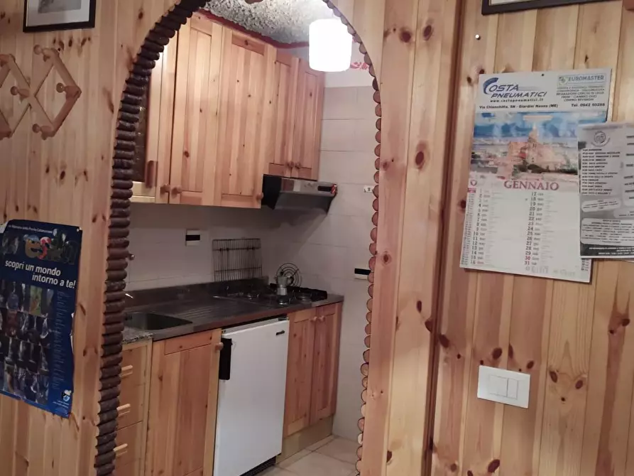 Immagine 8 di Appartamento in vendita  a Cotronei