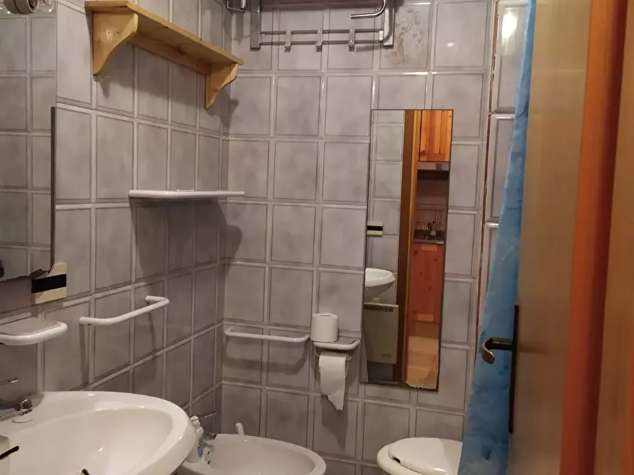 Immagine 15 di Appartamento in vendita  a Cotronei