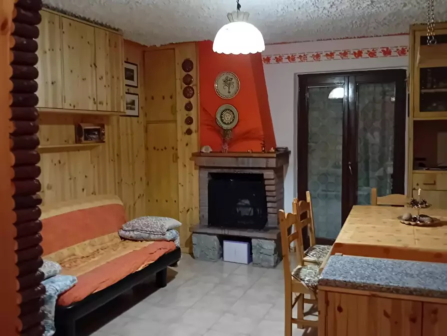 Immagine 12 di Appartamento in vendita  a Cotronei