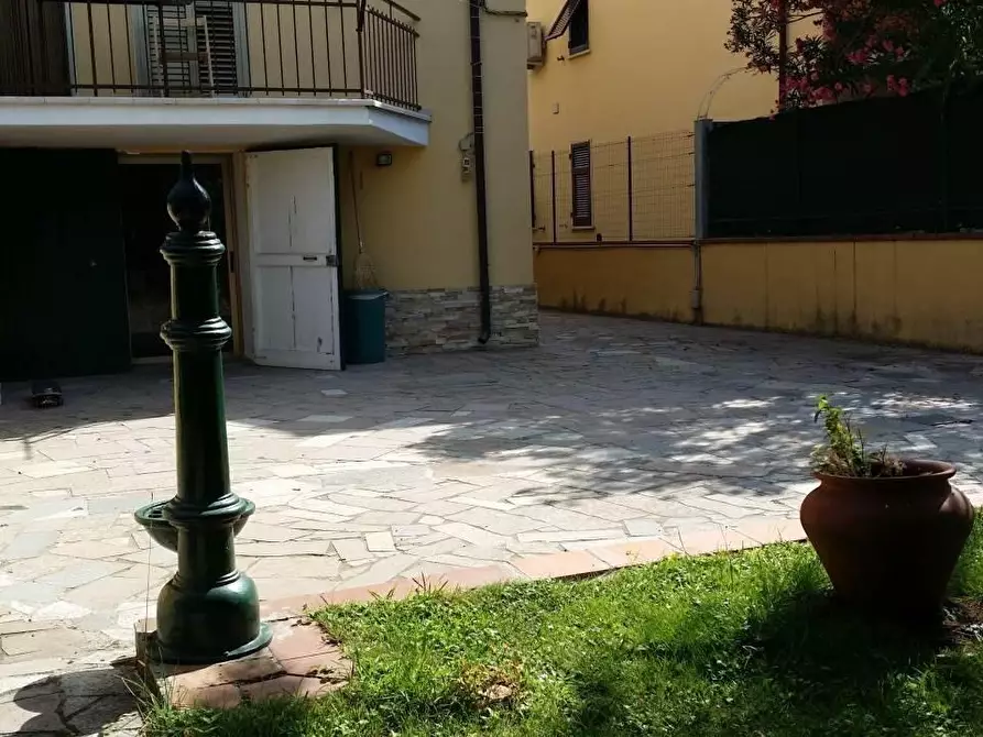 Immagine 10 di Terratetto in vendita  a Castelnuovo Magra