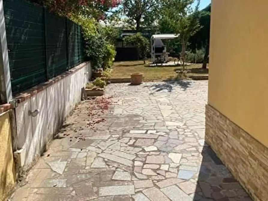 Immagine 2 di Terratetto in vendita  a Castelnuovo Magra