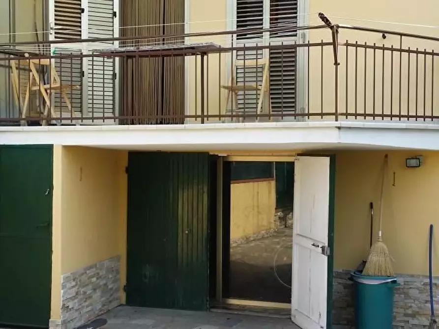 Immagine 9 di Terratetto in vendita  a Castelnuovo Magra