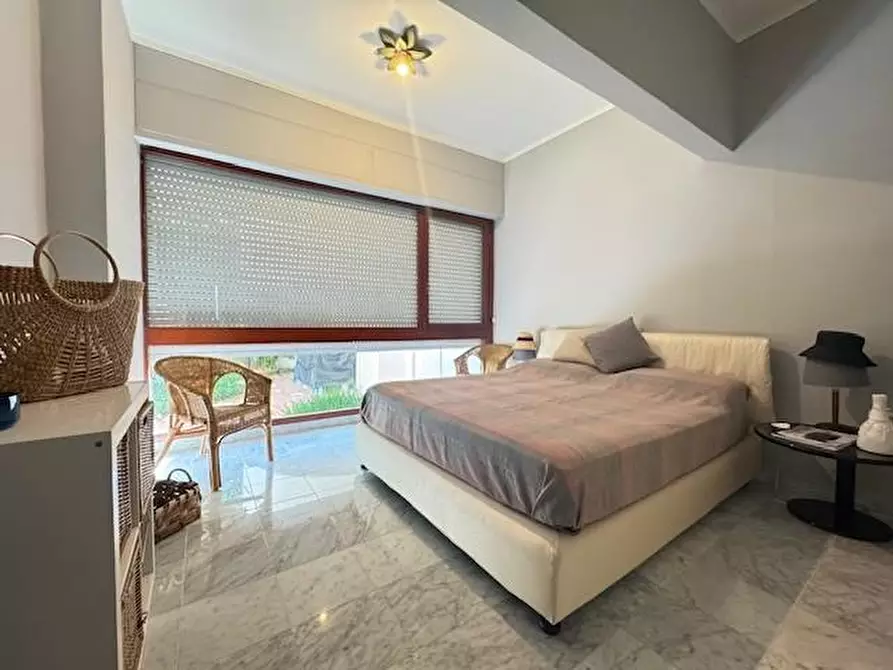 Immagine 4 di Appartamento in vendita  a Forte Dei Marmi