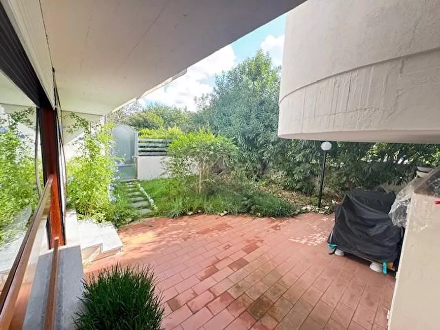 Immagine 15 di Appartamento in vendita  a Forte Dei Marmi