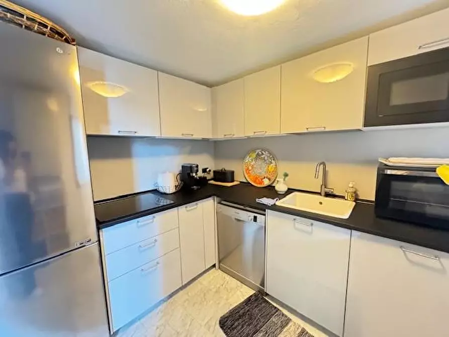 Immagine 12 di Appartamento in vendita  a Forte Dei Marmi