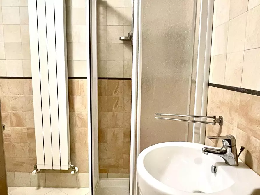 Immagine 20 di Appartamento in vendita  a Siena