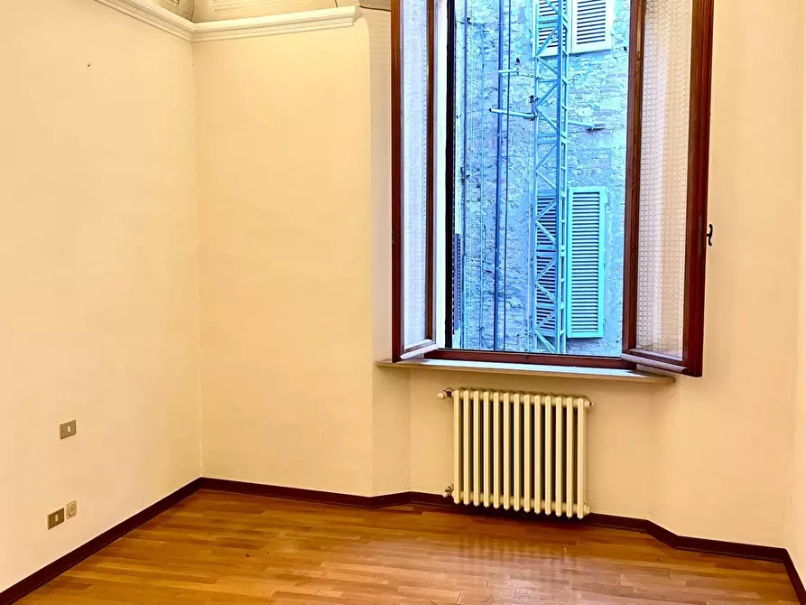 Immagine 29 di Appartamento in vendita  a Siena