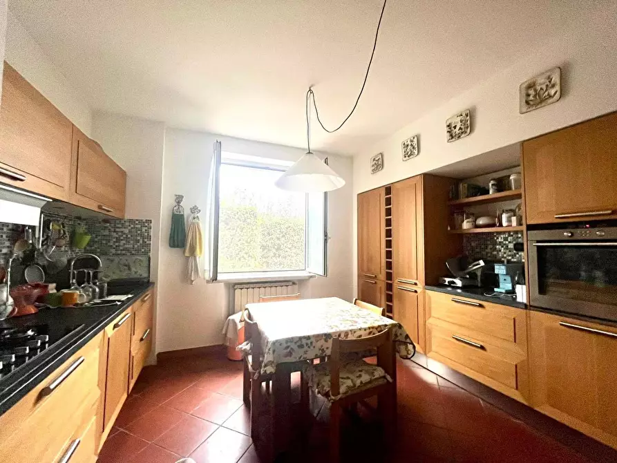 Immagine 5 di Casa indipendente in vendita  a Carrara