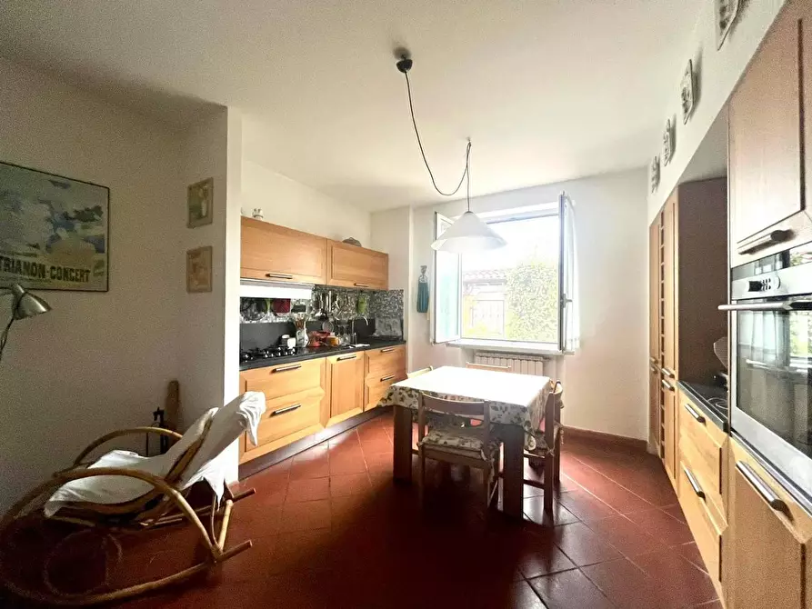 Immagine 7 di Casa indipendente in vendita  a Carrara