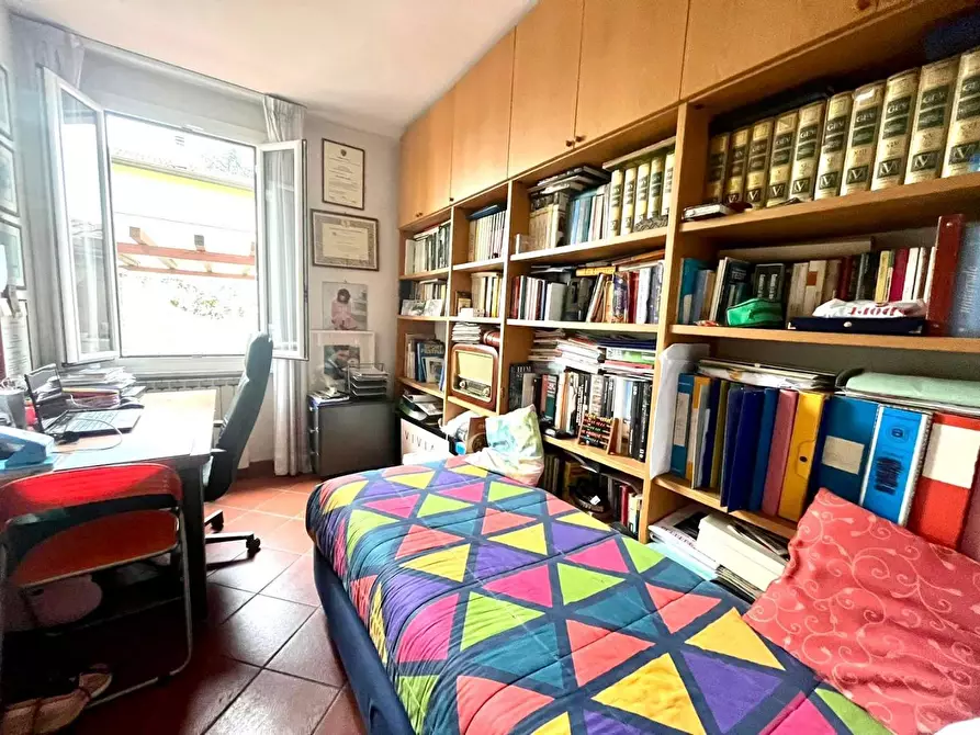 Immagine 15 di Casa indipendente in vendita  a Carrara