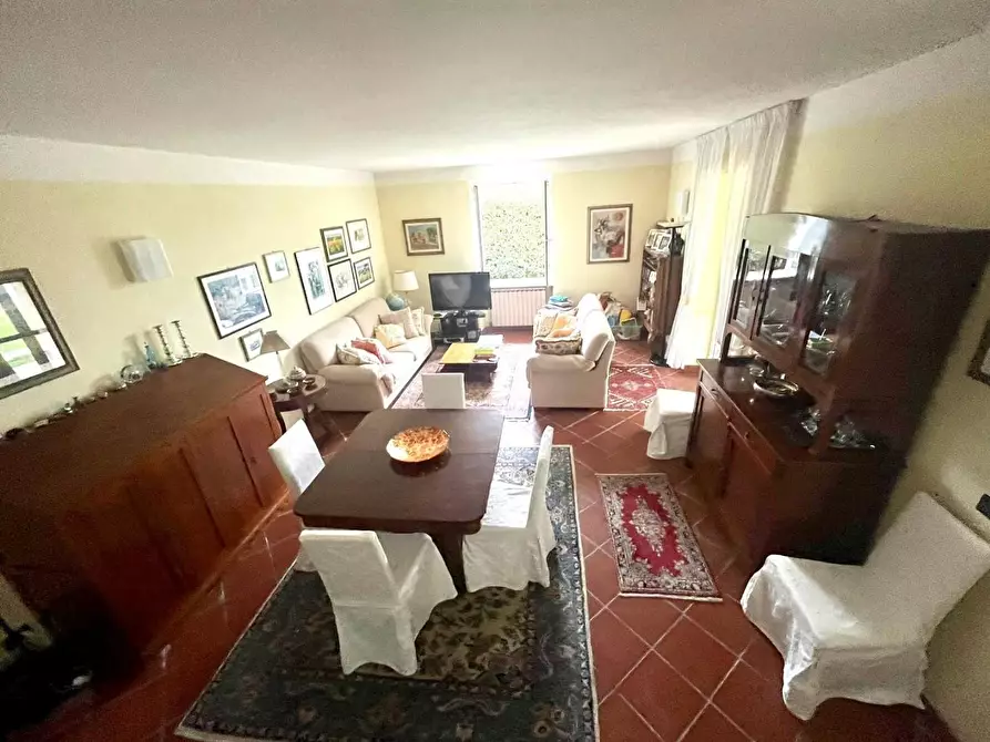 Immagine 6 di Casa indipendente in vendita  a Carrara