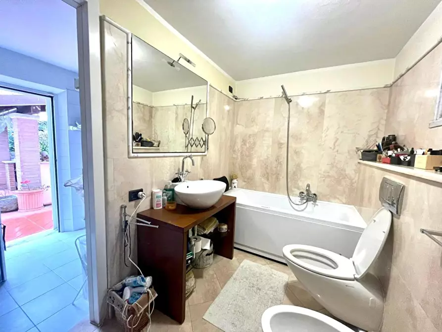 Immagine 14 di Casa indipendente in vendita  a Carrara