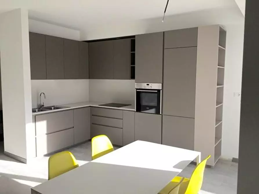 Immagine 3 di Appartamento in vendita  a Massa