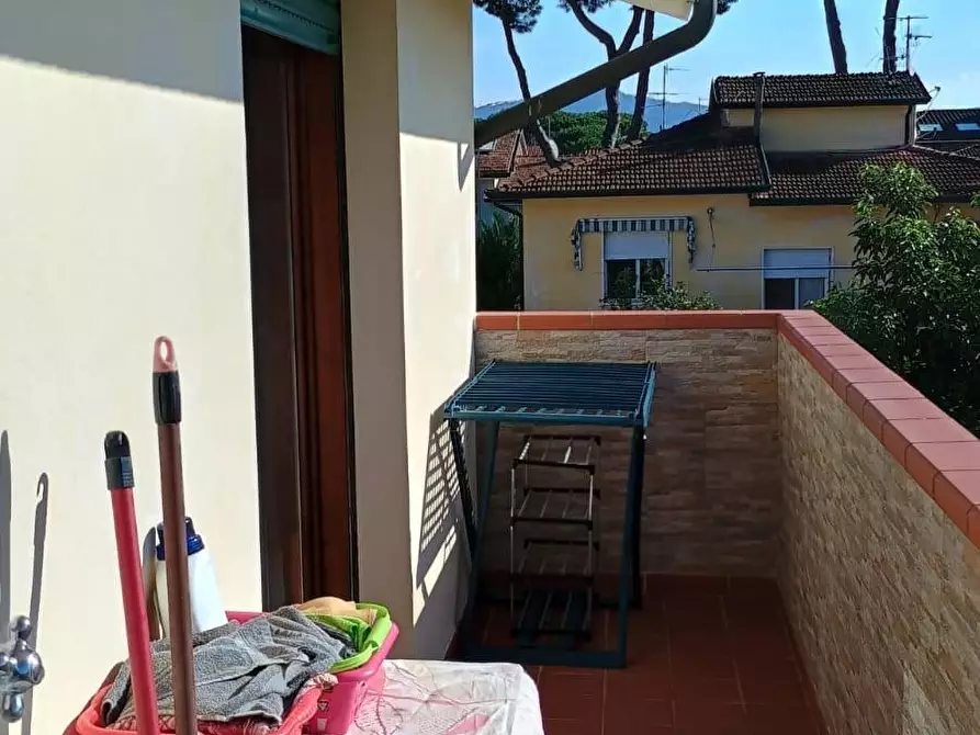 Immagine 9 di Appartamento in vendita  a Viareggio