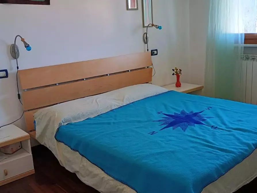 Immagine 11 di Appartamento in vendita  a Viareggio