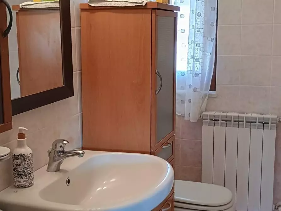 Immagine 16 di Appartamento in vendita  a Viareggio