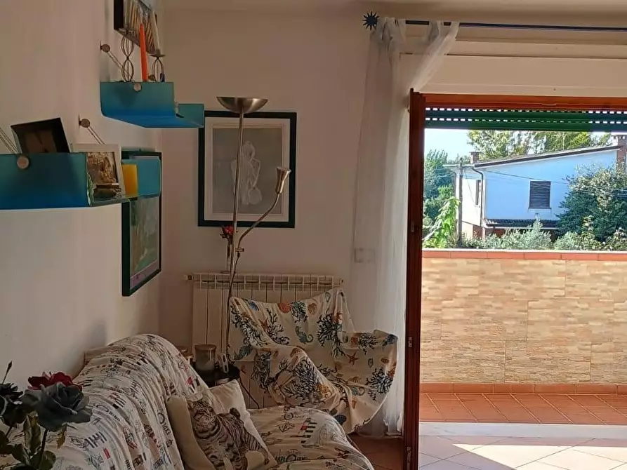 Immagine 6 di Appartamento in vendita  a Viareggio