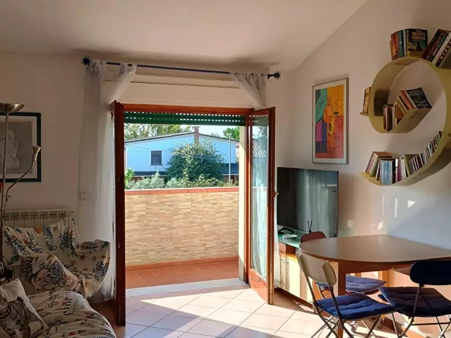 Immagine 5 di Appartamento in vendita  a Viareggio