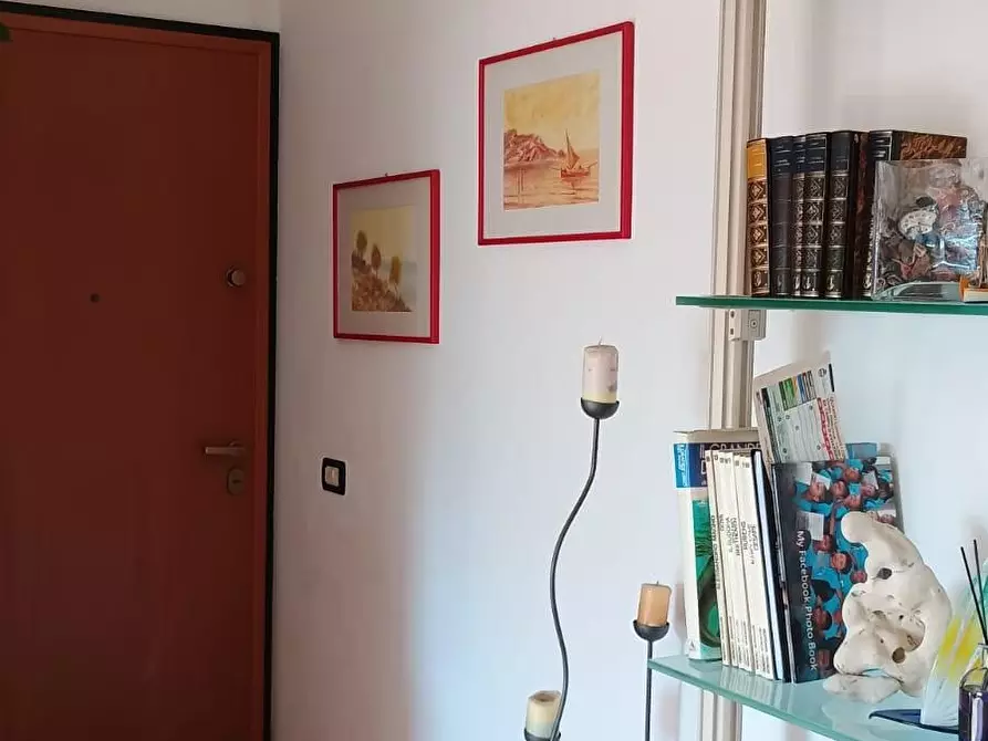 Immagine 10 di Appartamento in vendita  a Viareggio