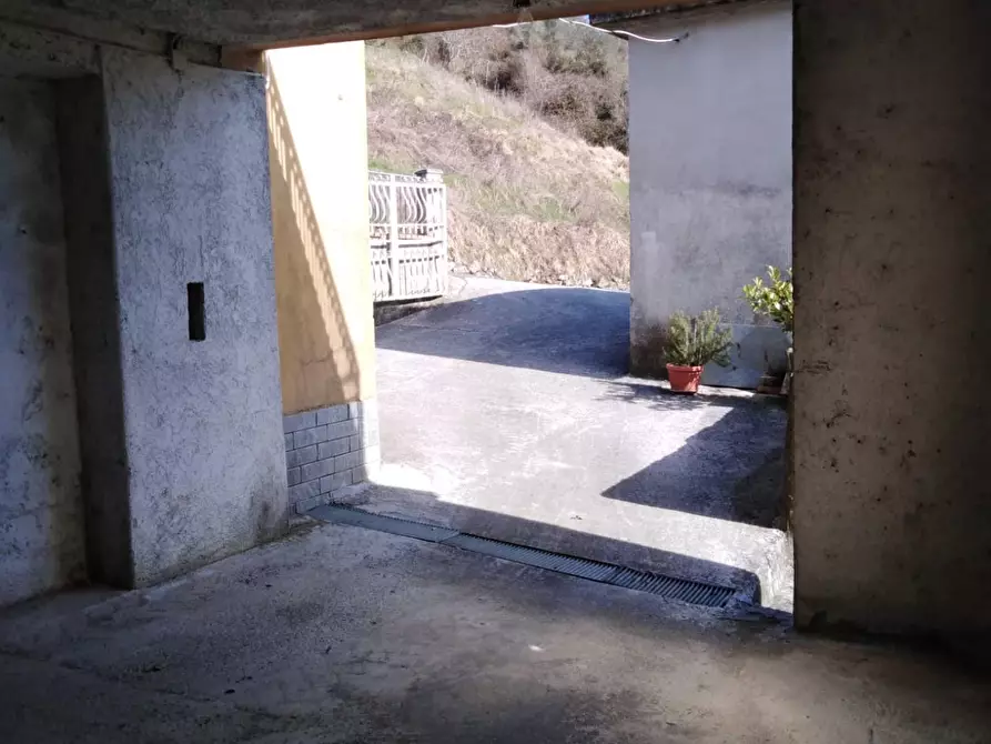 Immagine 9 di Casa bifamiliare in vendita  a Fivizzano