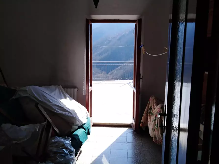 Immagine 6 di Casa bifamiliare in vendita  a Fivizzano