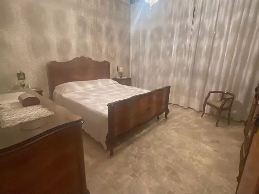 Immagine 3 di Casa indipendente in vendita  a Carrara