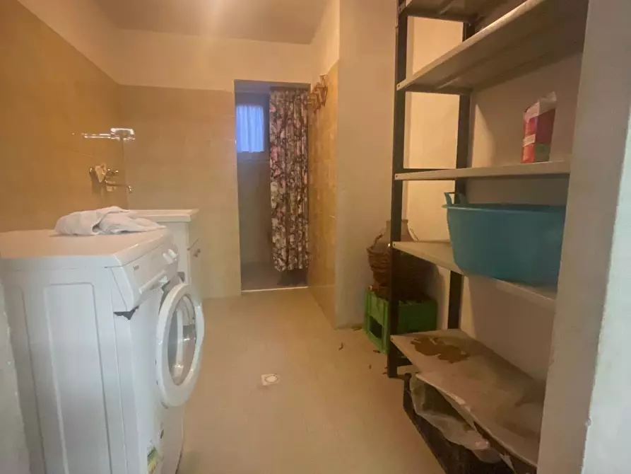 Immagine 4 di Casa indipendente in vendita  a Carrara