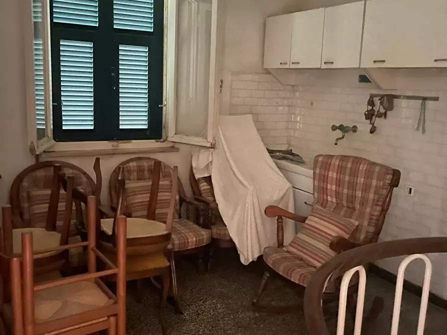 Immagine 8 di Villa in vendita  a Carrara