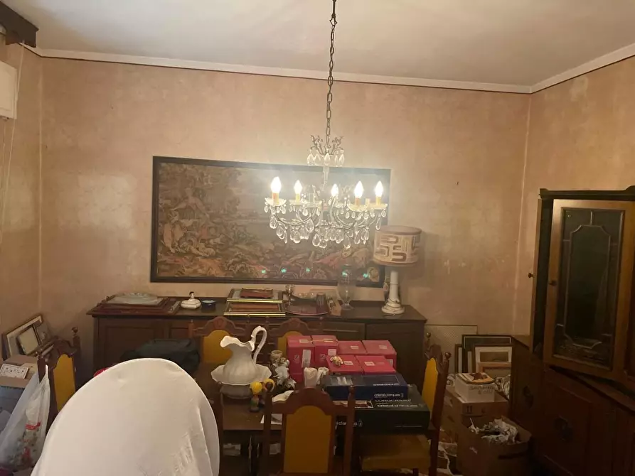 Immagine 18 di Villa in vendita  a Carrara