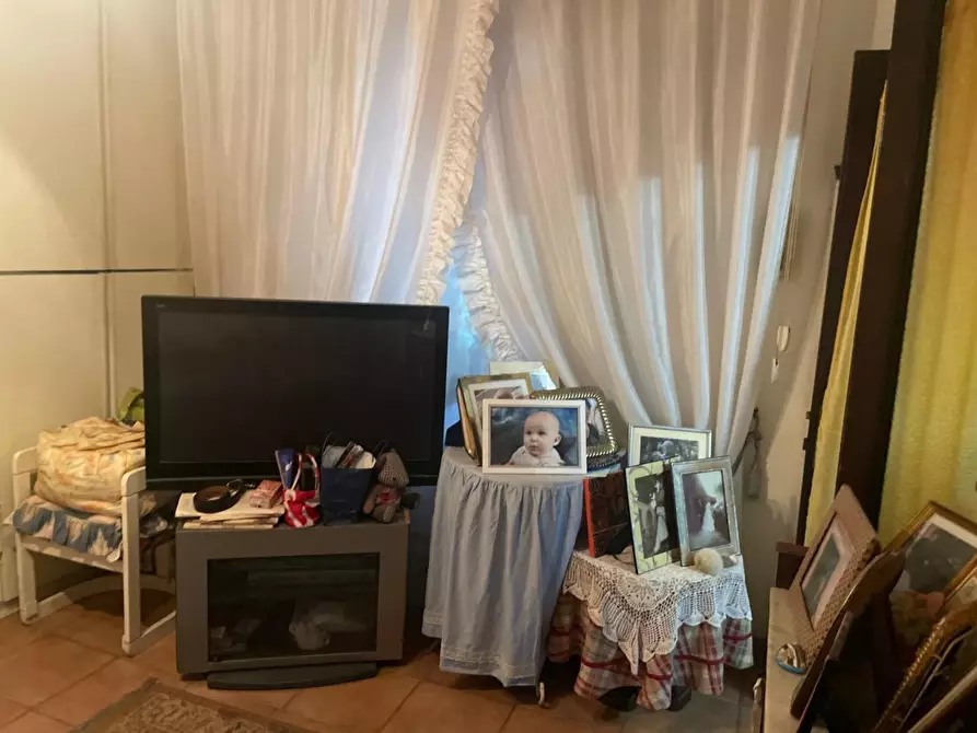 Immagine 19 di Villa in vendita  a Carrara