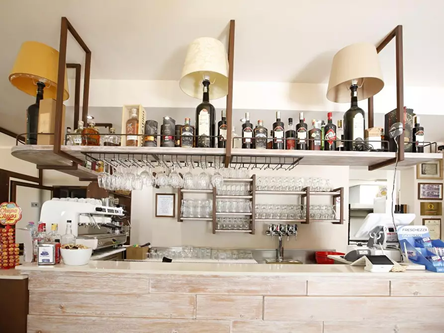 Immagine 34 di Attività commerciale in vendita  a Crespina Lorenzana