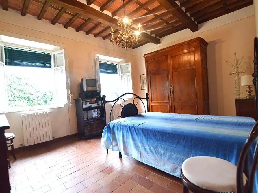 Immagine 30 di Villa in vendita  a Capannori