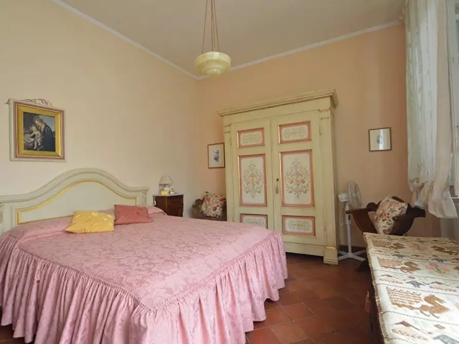 Immagine 22 di Villa in vendita  a Capannori