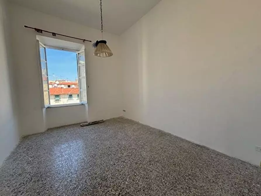 Immagine 10 di Appartamento in vendita  a Livorno