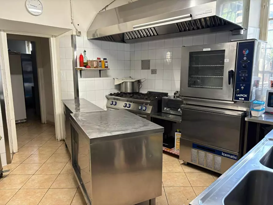 Immagine 4 di Bar / Ristorante in vendita  a Sovicille