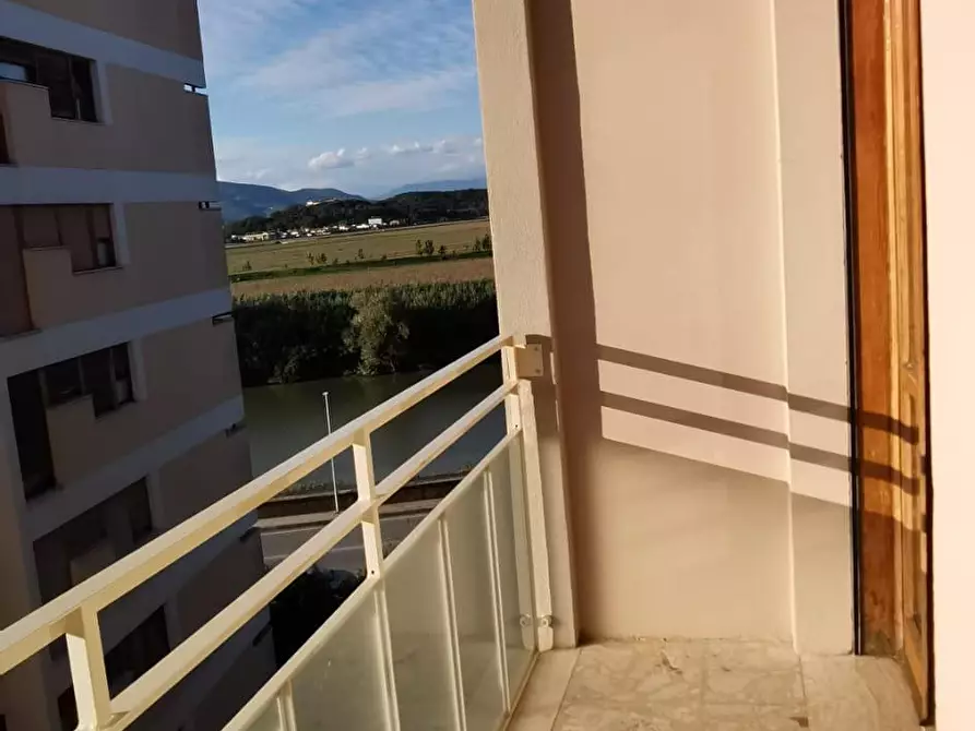 Immagine 22 di Appartamento in vendita  a Pontedera