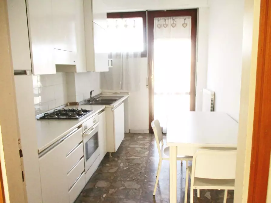 Immagine 9 di Appartamento in vendita  a Pontedera