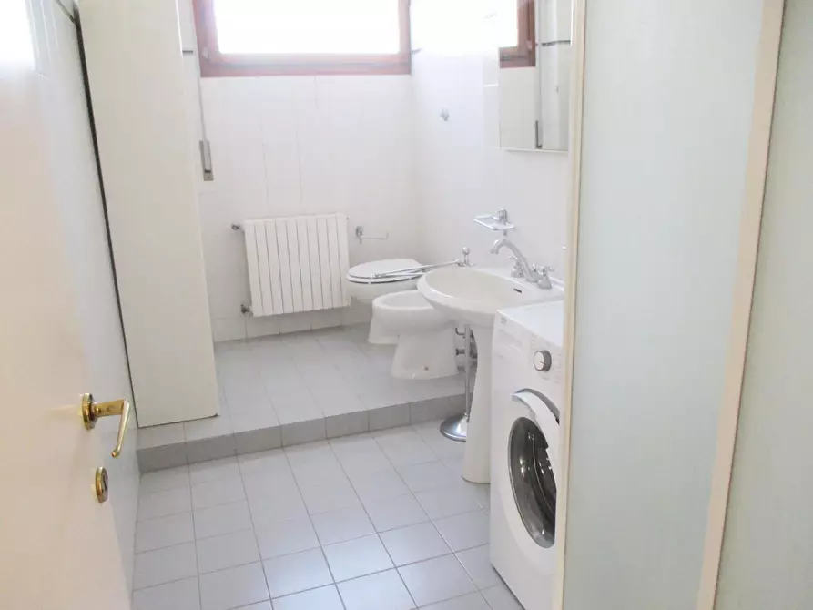 Immagine 20 di Appartamento in vendita  a Pontedera