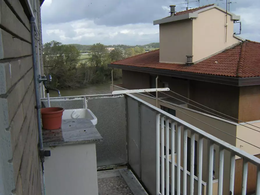 Immagine 12 di Appartamento in vendita  a Pontedera