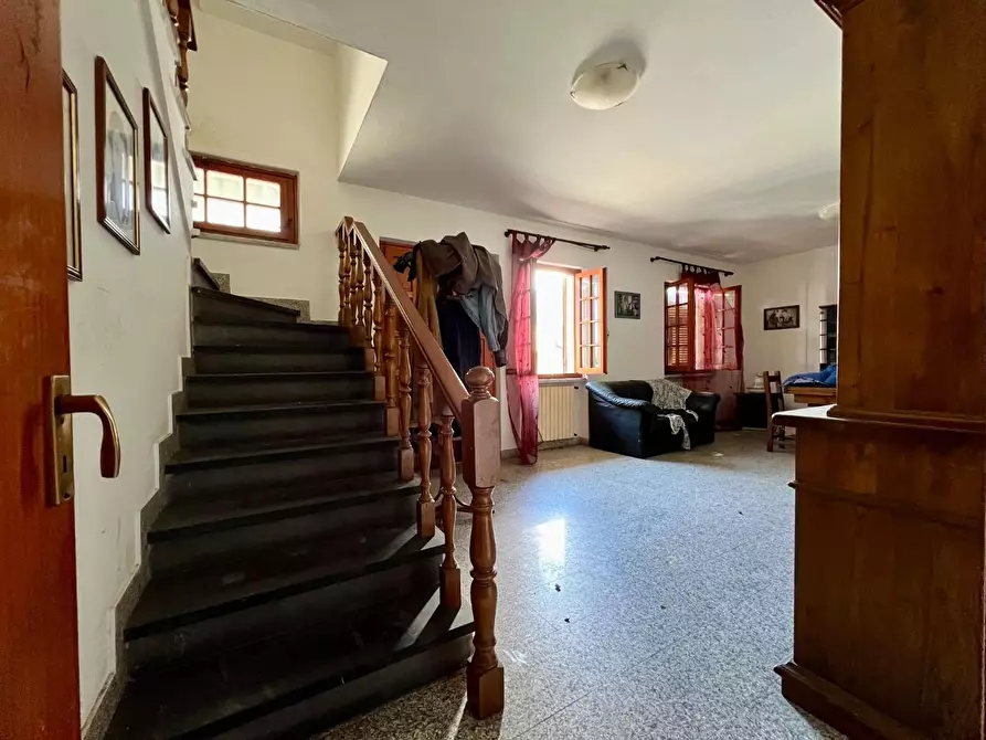 Immagine 3 di Casa indipendente in vendita  a Massa