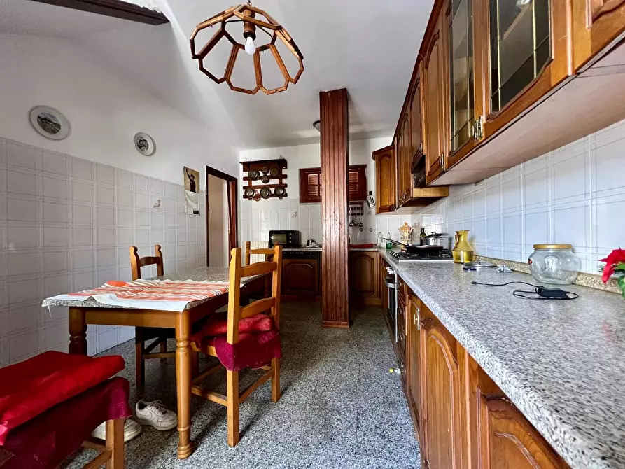 Immagine 6 di Casa indipendente in vendita  a Massa