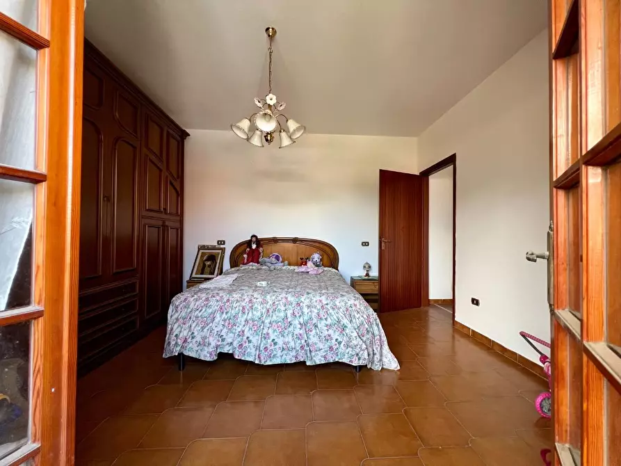 Immagine 8 di Casa indipendente in vendita  a Massa