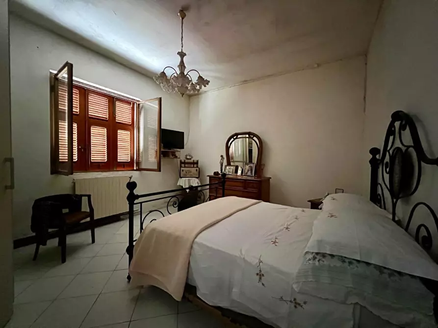 Immagine 20 di Casa indipendente in vendita  a Massa