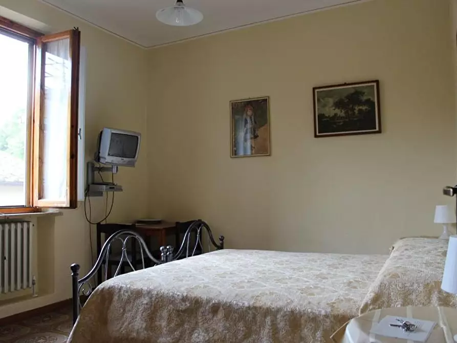 Immagine 16 di Casa colonica in vendita  a Lamporecchio