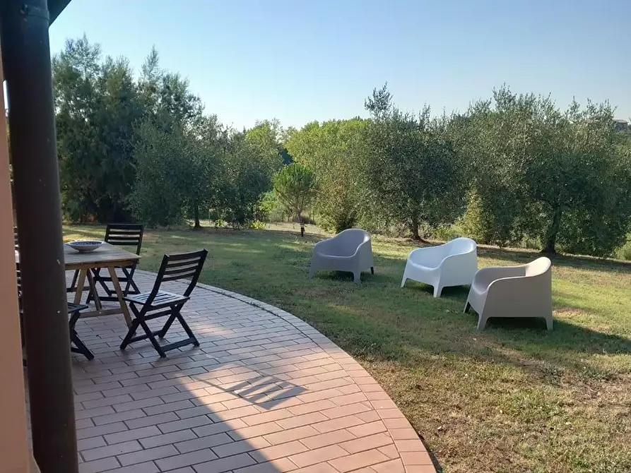 Immagine 1 di Villa in vendita  a Peccioli