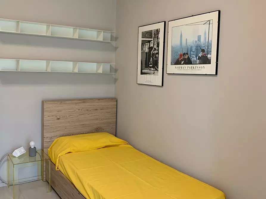 Immagine 20 di Appartamento in vendita  a Lucca